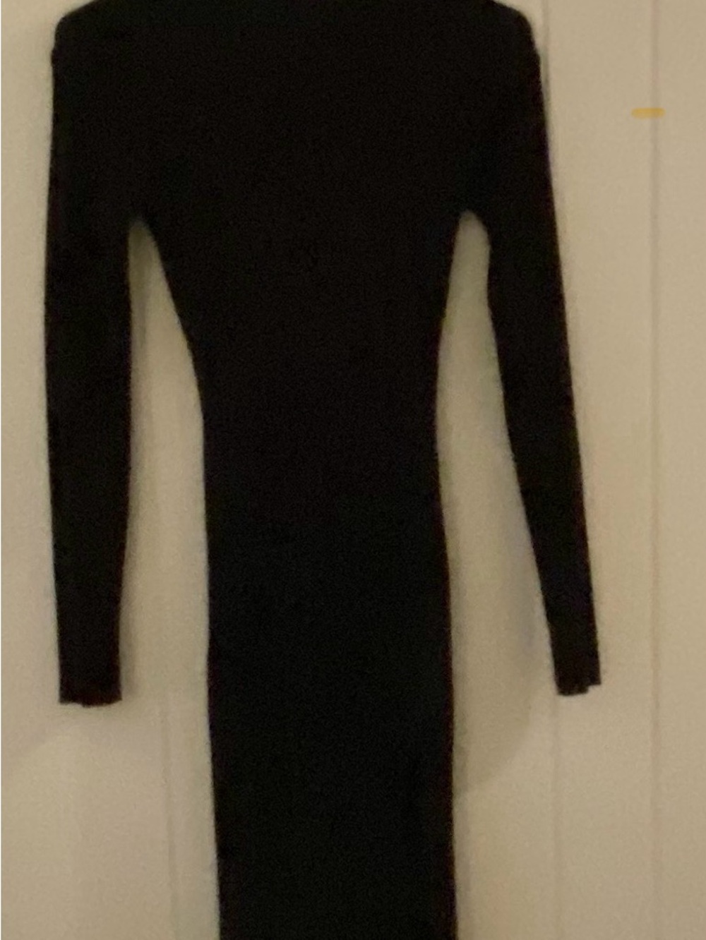 Classic Black Long-Sleeve Bodycon Dress
